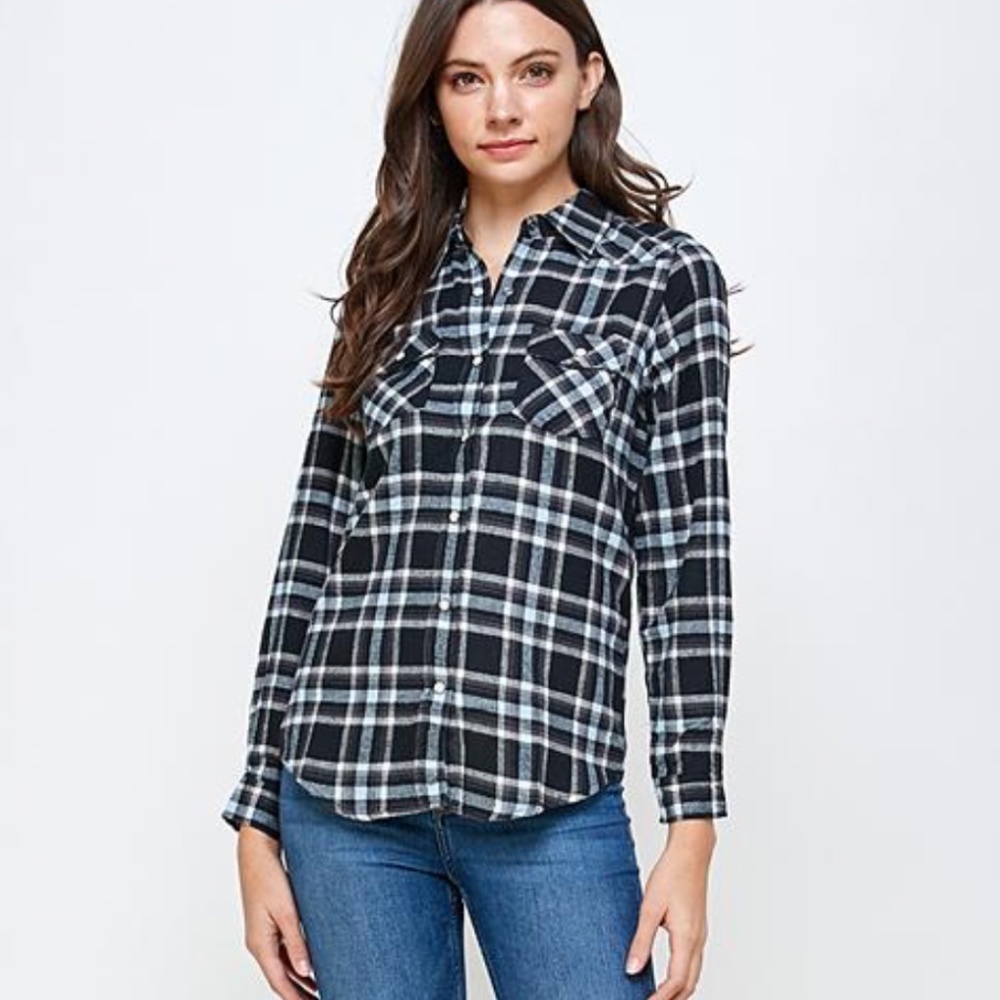 **NEW** Black & White Flannel